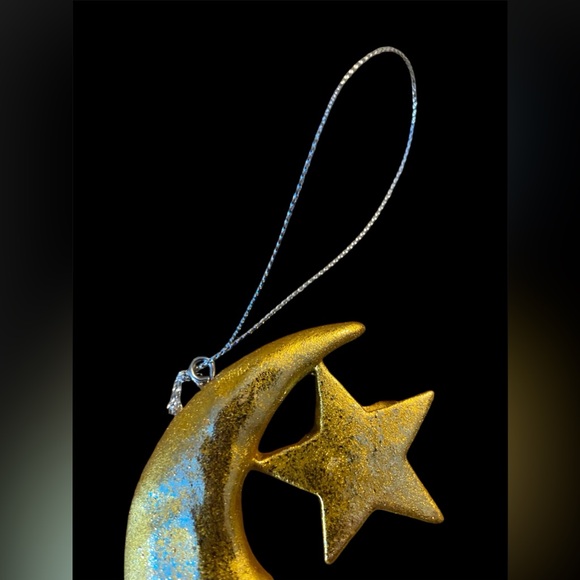 New! Moon Ornament And Wall Decor - Picture 5 of 9